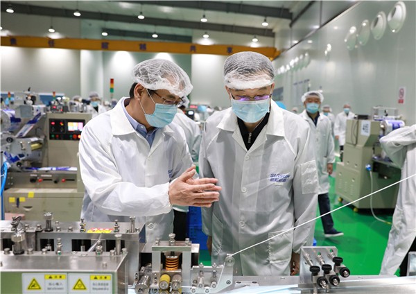 遼寧省委常委、省委副書記周波蒞臨新松公司調(diào)研復(fù)工復(fù)產(chǎn)情況